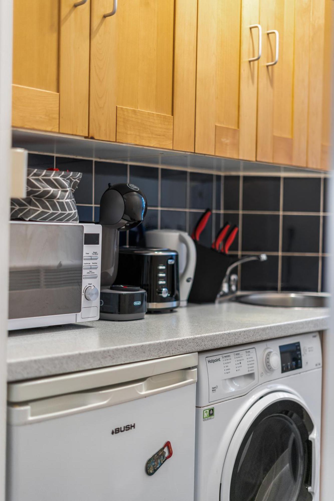 Chic Urban Retreat 1 Bedroom Gem In Covent Garden Лондон Экстерьер фото