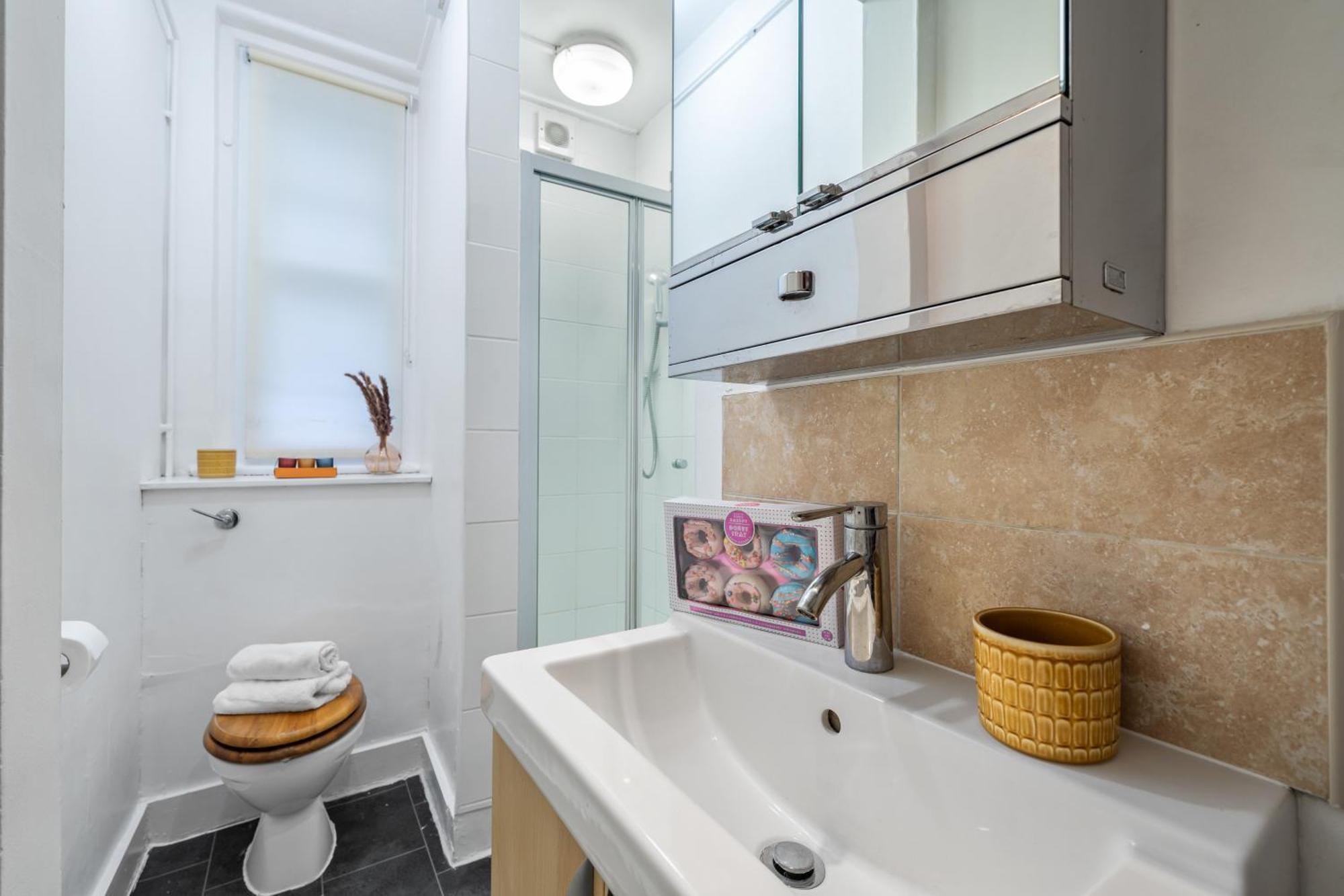 Chic Urban Retreat 1 Bedroom Gem In Covent Garden Лондон Экстерьер фото