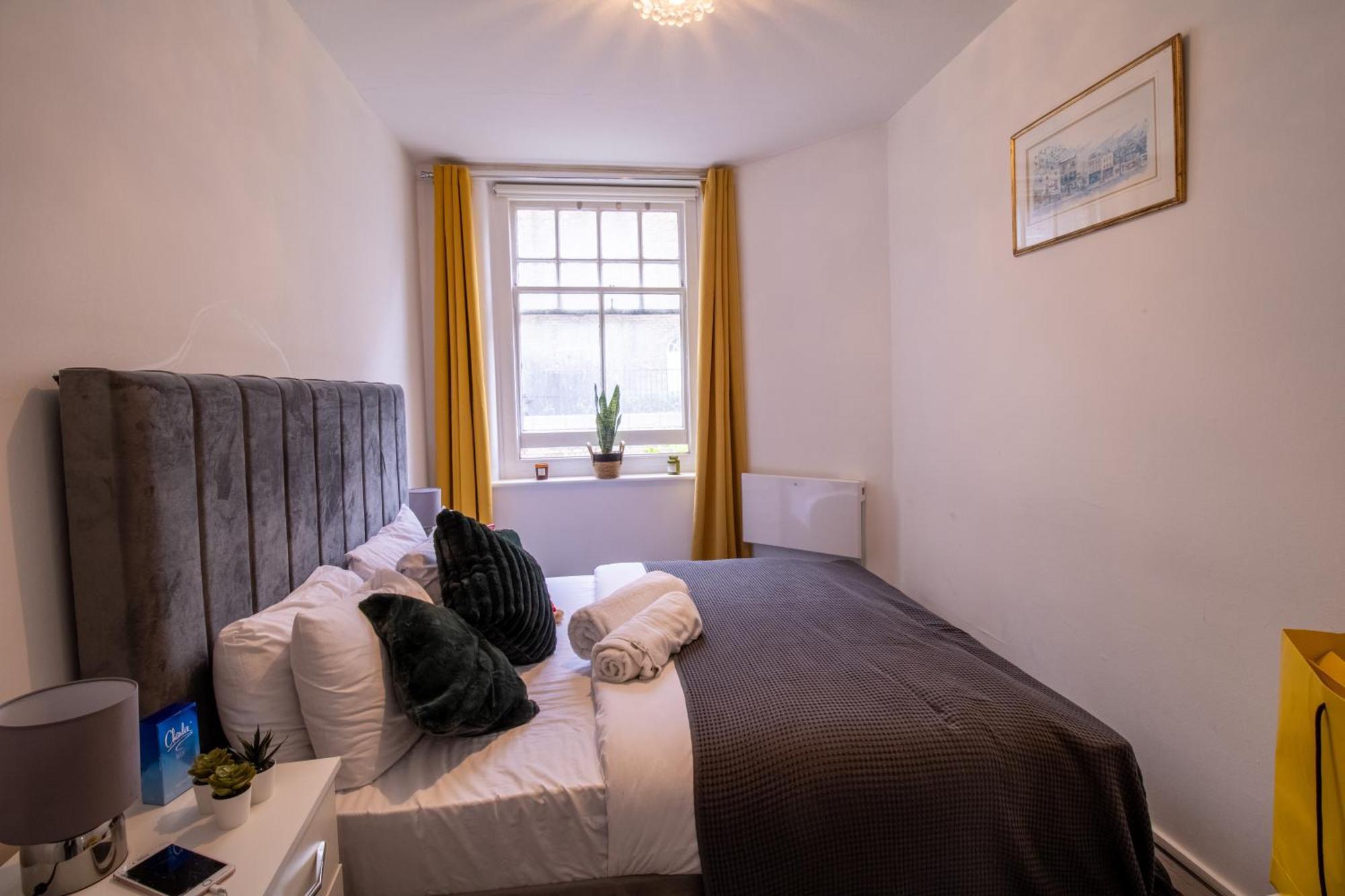 Chic Urban Retreat 1 Bedroom Gem In Covent Garden Лондон Экстерьер фото