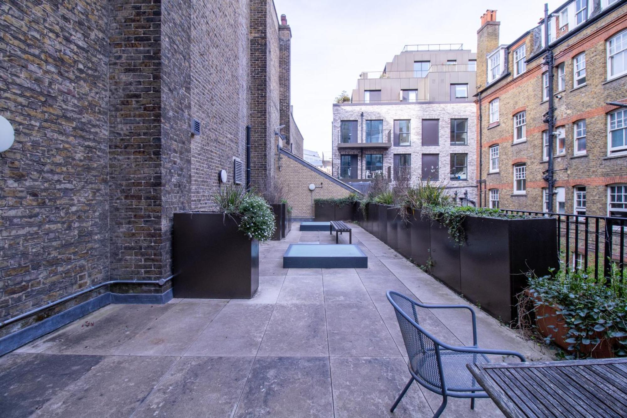 Chic Urban Retreat 1 Bedroom Gem In Covent Garden Лондон Экстерьер фото